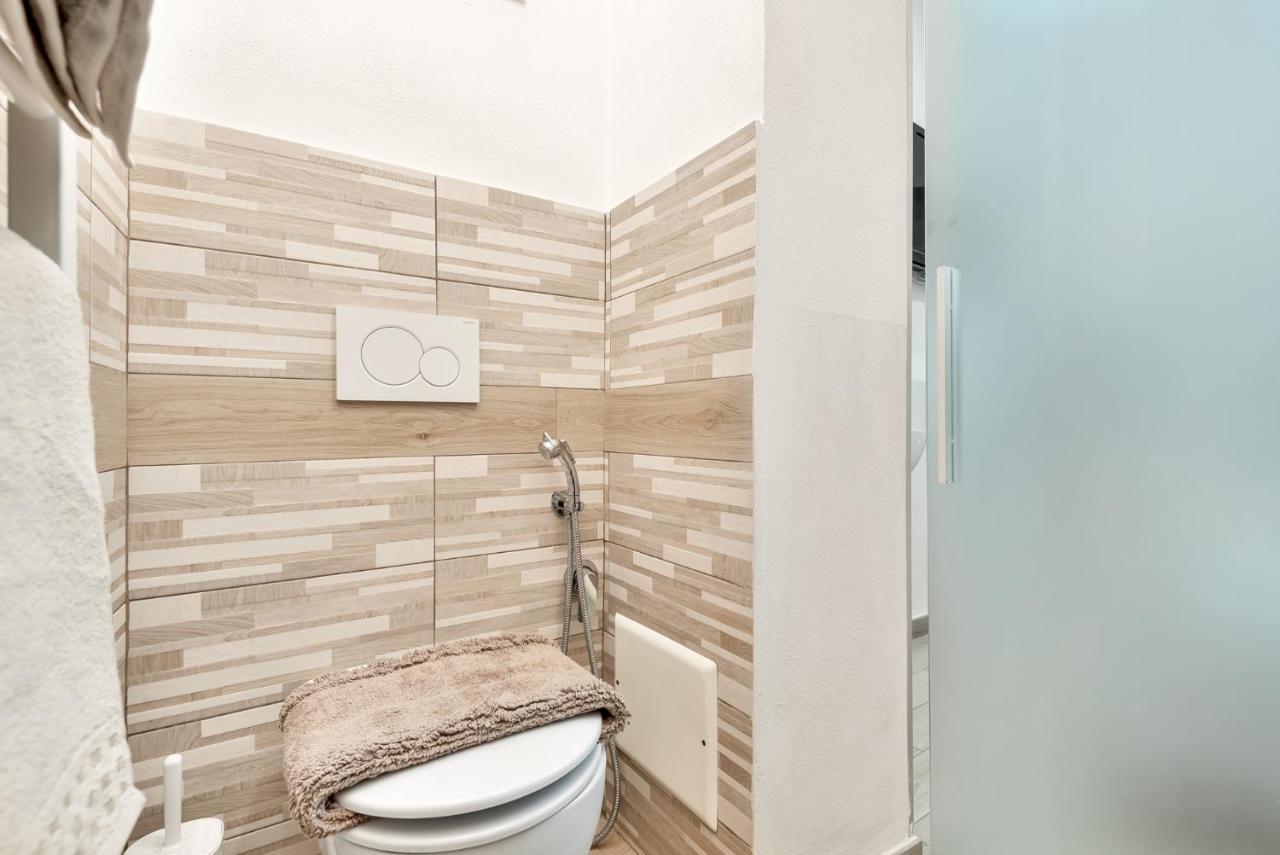 Alby Express Rooms لا سبيتسْيا المظهر الخارجي الصورة