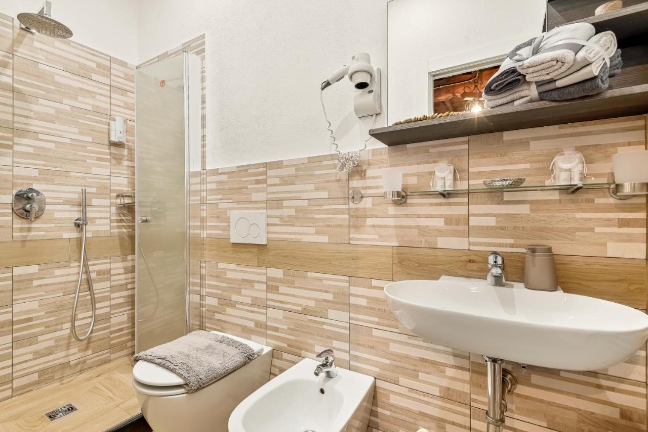 Alby Express Rooms لا سبيتسْيا المظهر الخارجي الصورة